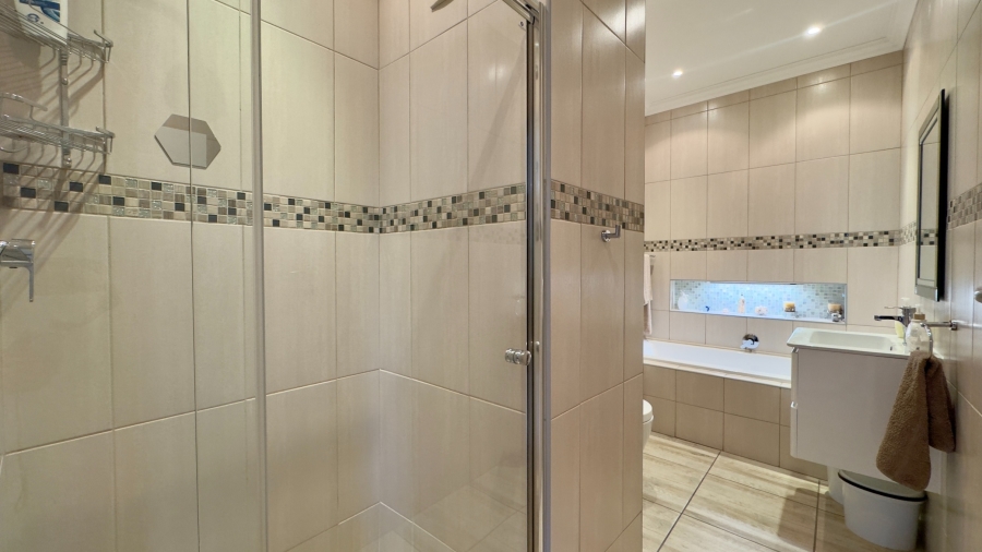 3 Bedroom Property for Sale in Strand South Western Cape